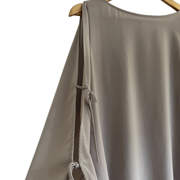 Wilfred tie sleeve blouse in grey, exposed shoulder size M excellent condition - Picture 5 of 9